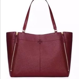 Tory Burch ivy patent east west center zip tote